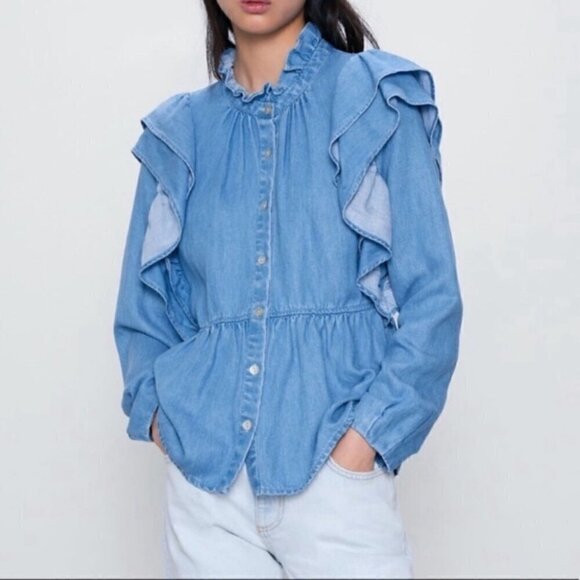 𝅺NEW Zara Ruffled Denim Top Size M - Picture 1 of 10